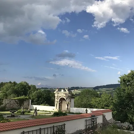Gaestehaus Maelzerei Auf Schloss Neuburg Am Guest house 3*